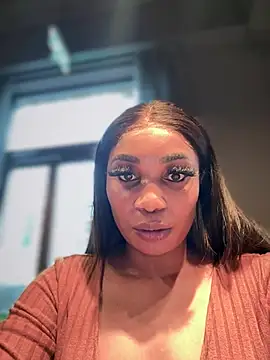 Snapshot of __Nessa__ chatting on 01/17/25, 03:00   Nessa   online show from 01/17/25, 03:00