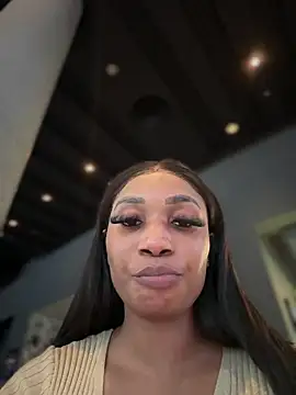 Snapshot of __Nessa__ chatting on 01/19/25, 02:38   Nessa   online show from 01/19/25, 02:38