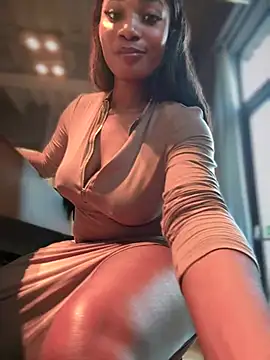 Snapshot of __Nessa__ chatting on 02/21/25, 03:10   Nessa   online show from 02/21/25, 03:10