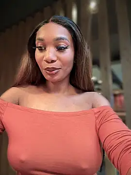 Snapshot of __Nessa__ chatting on 10/31/25, 12:50   Nessa   online show from 10/31/25, 12:50