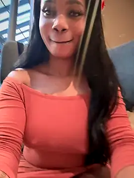 Snapshot of __Nessa__ chatting on 11/15/25, 12:34 Nessa online show from 11/15/25, 12:34