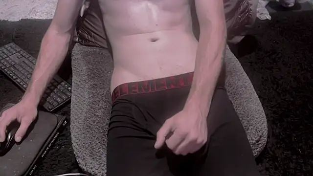 Snapshot of Happier_Naked chatting on 05/07/26, 10:53 Happier Naked online show from 05/07/26, 10:53