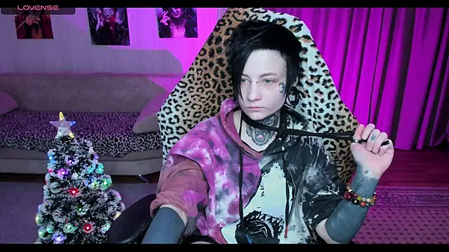 Snapshot of acid_trip1l chatting on 12/19/24, 07:29 acid trip1l online show from 12/19/24, 07:29