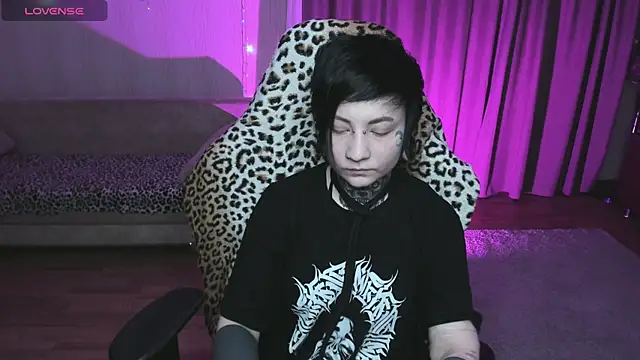 Snapshot of acid_trip1l chatting on 02/11/25, 07:05 acid trip1l online show from 02/11/25, 07:05