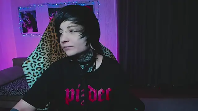 Snapshot of acid_trip1l chatting on 09/26/25, 09:19 acid trip1l online show from 09/26/25, 09:19