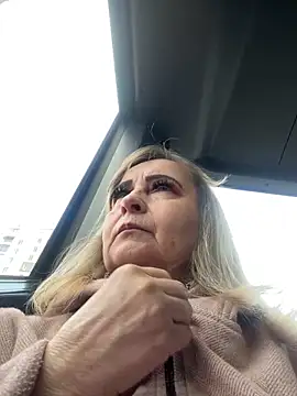 Irina2909xh online show from 03/18/25, 02:37