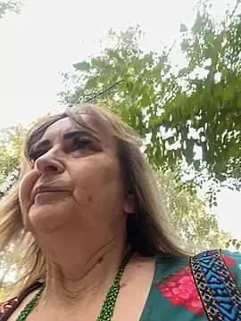 Irina2909xh online show from 09/17/25, 05:20