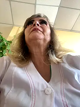 Irina2909xh online show from 09/25/25, 07:45