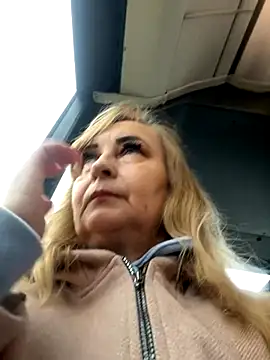 Irina2909xh online show from 11/27/25, 10:50