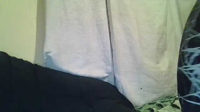 Snapshot of OscarbidD661 chatting on 05/05/26, 08:44 OscarbidD661 online show from 05/05/26, 08:44