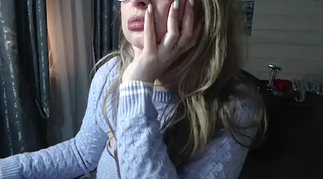 Snapshot of RubiLakros chatting on 03/01/25, 04:54 RubiLakros online show from 03/01/25, 04:54