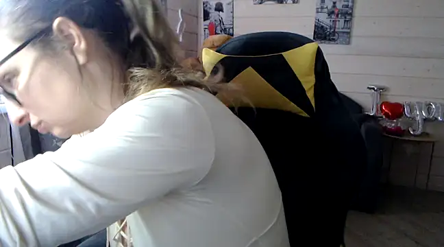 Snapshot of RubiLakros chatting on 03/10/25, 07:53 RubiLakros online show from 03/10/25, 07:53