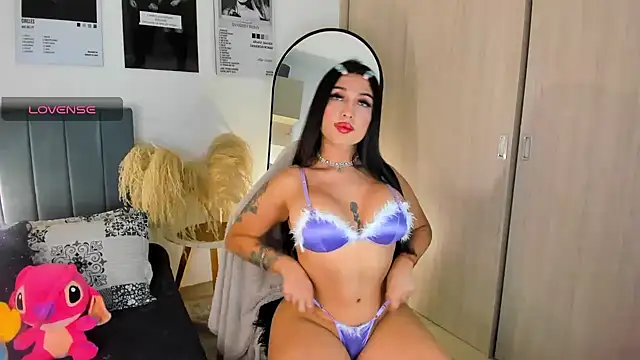 hollyprincess 2 online show from 05/27/26, 12:51