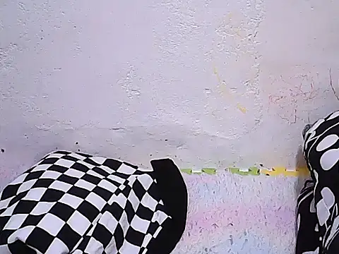 Snapshot of sweetvanna chatting on 02/04/25, 09:10 sweetvanna online show from 02/04/25, 09:10