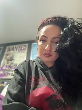 Snapshot of itsCassie chatting on 01/28/25, 05:56 itsCassie online show from 01/28/25, 05:56