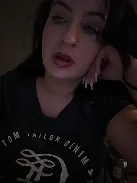 Snapshot of itsCassie chatting on 03/16/25, 09:37 itsCassie online show from 03/16/25, 09:37