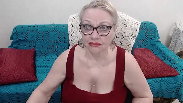 Snapshot of xHoneyLadyx chatting on 05/14/26, 12:23 xHoneyLadyx online show from 05/14/26, 12:23