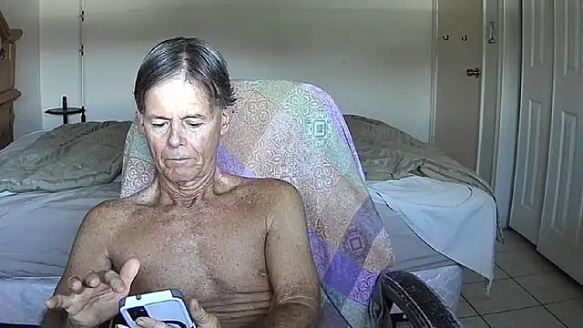 nakeedcowboi65 online show from 12/19/25, 08:16