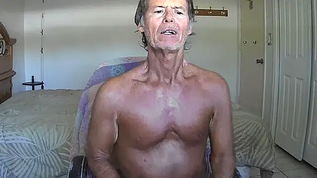 Snapshot of nakeedcowboi65 chatting on 04/18/26, 06:45 nakeedcowboi65 online show from 04/18/26, 06:45