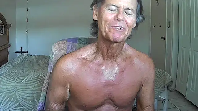 Snapshot of nakeedcowboi65 chatting on 05/08/26, 09:53 nakeedcowboi65 online show from 05/08/26, 09:53