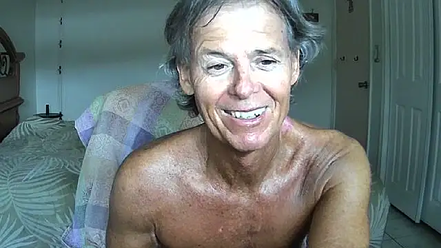 Snapshot of nakeedcowboi65 chatting on 05/10/26, 10:59 nakeedcowboi65 online show from 05/10/26, 10:59
