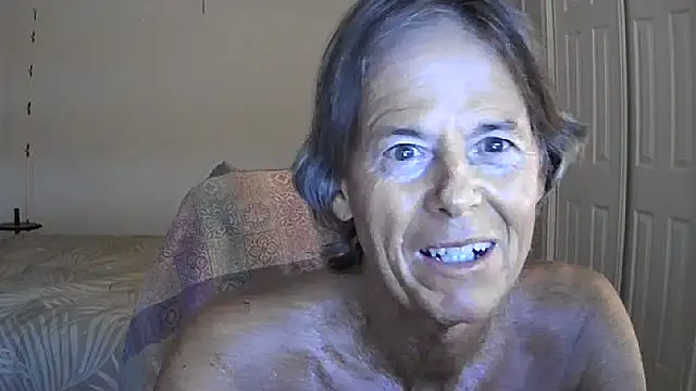 Snapshot of nakeedcowboi65 chatting on 06/26/26, 12:04 nakeedcowboi65 online show from 06/26/26, 12:04