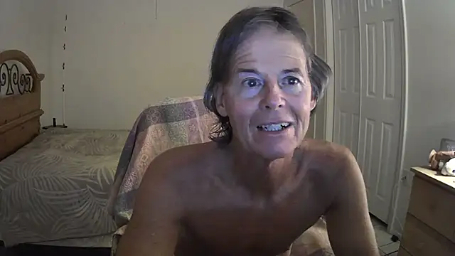 Snapshot of nakeedcowboi65 chatting on 07/04/26, 10:21 nakeedcowboi65 online show from 07/04/26, 10:21