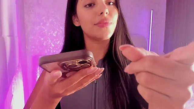 Snapshot of salome__11 chatting on 02/08/25, 04:47 salome 11 online show from 02/08/25, 04:47