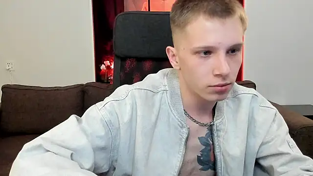 arlekincrop online show from 03/20/25, 01:35