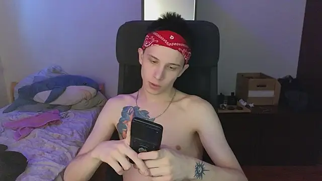 Snapshot of arlekincrop chatting on 03/13/26, 05:36 arlekincrop online show from 03/13/26, 05:36