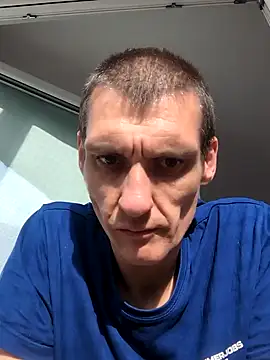 Snapshot of maciej chatting on 05/31/26, 04:25 maciej online show from 05/31/26, 04:25