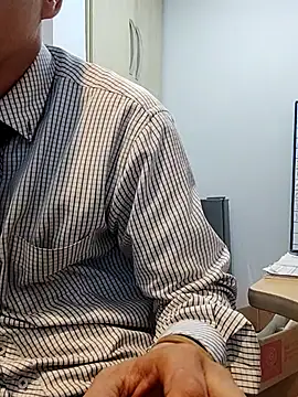 Snapshot of Business_dickkk chatting on 03/04/25, 04:52 Business dickkk online show from 03/04/25, 04:52