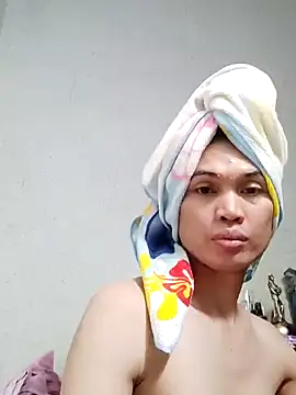 QueenSoreal online show from 02/14/25, 03:26