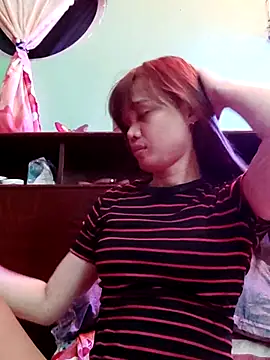 QueenSoreal online show from 10/18/25, 04:30