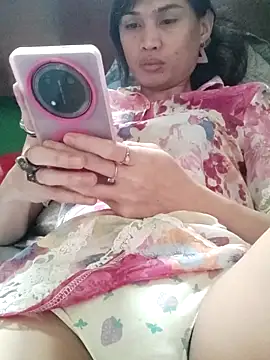 QueenSoreal online show from 02/12/26, 02:28