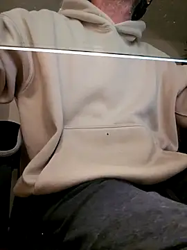 Snapshot of verylargecock chatting on 09/14/25, 11:04 verylargecock online show from 09/14/25, 11:04