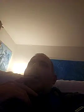 Snapshot of verylargecock chatting on 10/30/25, 10:32 verylargecock online show from 10/30/25, 10:32