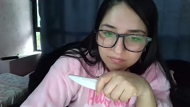 sara 110323 online show from 09/19/25, 11:11