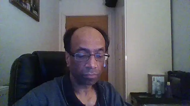 Snapshot of rauncher1 chatting on 12/23/24, 01:29 rauncher1 online show from 12/23/24, 01:29