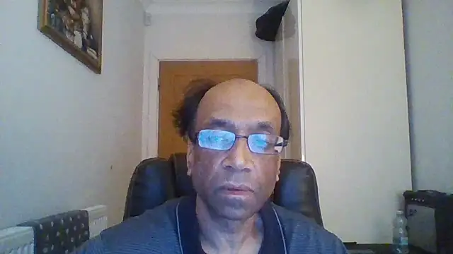 Snapshot of rauncher1 chatting on 01/27/25, 09:23 rauncher1 online show from 01/27/25, 09:23