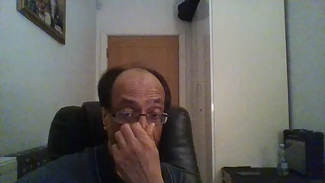 Snapshot of rauncher1 chatting on 01/31/25, 12:50 rauncher1 online show from 01/31/25, 12:50