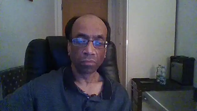 Snapshot of rauncher1 chatting on 02/07/25, 12:53 rauncher1 online show from 02/07/25, 12:53