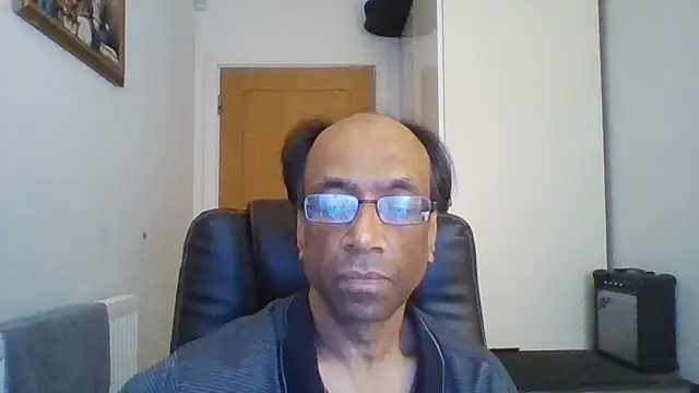 Snapshot of rauncher1 chatting on 02/25/25, 12:03 rauncher1 online show from 02/25/25, 12:03