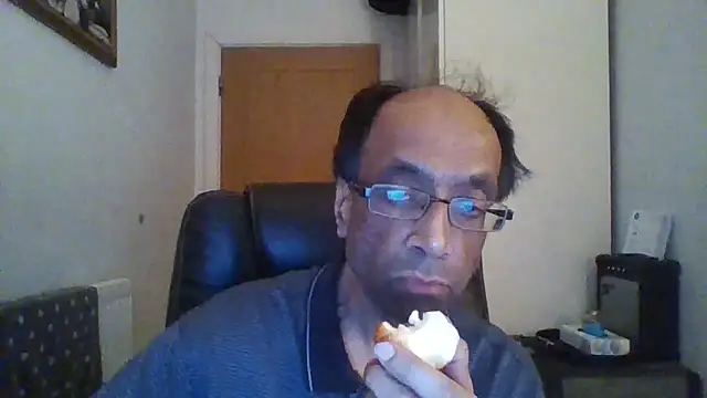 rauncher1 online show from 12/19/25, 11:56