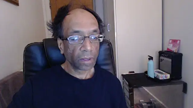 Snapshot of rauncher1 chatting on 04/22/26, 07:33 rauncher1 online show from 04/22/26, 07:33