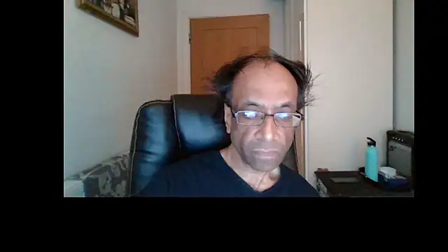 Snapshot of rauncher1 chatting on 07/18/26, 08:29 rauncher1 online show from 07/18/26, 08:29