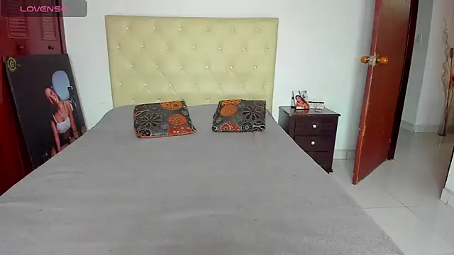 Snapshot of LUISSA_ chatting on 05/17/26, 02:57 LUISSA online show from 05/17/26, 02:57