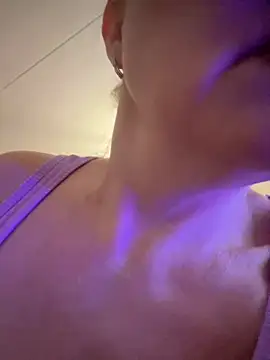 Susanel online show from 12/22/24, 08:47