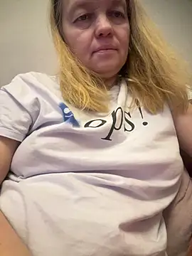 Susanel online show from 01/04/25, 01:42