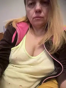 Susanel online show from 01/10/25, 02:02